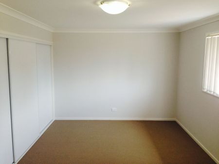 Three bedroom Townhouse in Morisset . - Photo 2