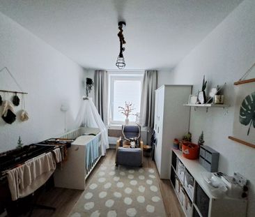 Große 3-Zimmer-Wohnung in Bremerhaven-Geestemünde - Foto 2