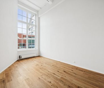 "Light, Space and Design – 3.5-Room Loft Apartment in New Building" - Photo 5