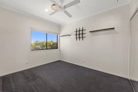 41 Southaven Drive, Helensvale. - Photo 3