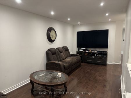 For Lease - 174 Cathedral Drive, Whitby, Ontario - Photo 2