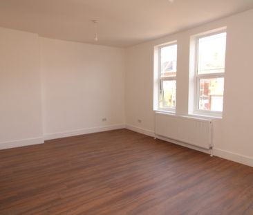 £1,200 - To Let - Photo 1