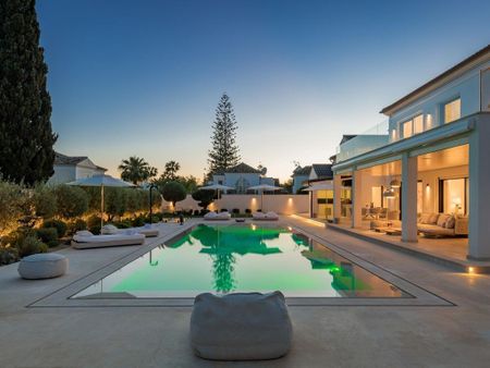 5 bedroom luxury Villa for rent in The Golden Mile, Marbella, Andalusia - Photo 2