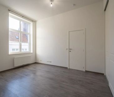 Stijlvol appartement met 2 slaapkamers en autostandplaats - Foto 1