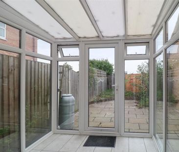 2 bedroom semi-detached house to rent - Photo 4