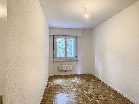 Superbe logement entièrement rénové avec vue imprenable sans vis-à-vis! - Photo 3