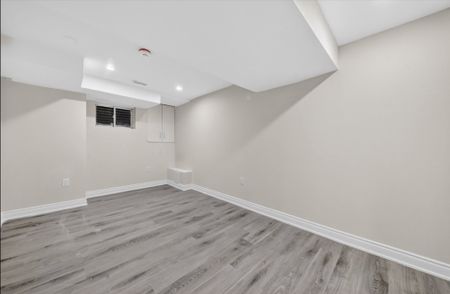 For Lease - 20 Ivy Green Crescent Unit# Basement, Toronto, Ontario - Photo 3