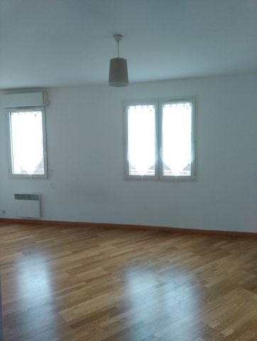 Location Appartement 1 pièce 29m² FLEURY LES AUBRAIS 45400 - Photo 5