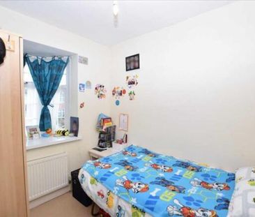 4 bedroom semi-detached house to rent - Photo 5