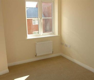 Prince Rupert Drive, Aylesbury, HP19 - Photo 3