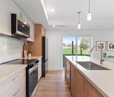 For Lease - 15 Acorn Avenue Unit# Unit 5, Toronto, Ontario - Photo 1