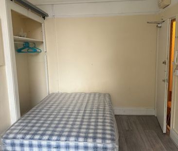 Bedsit, Stuart Crescent, N22 - Photo 2