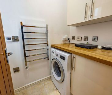 2 bedroom semi-detached house to rent - Photo 2