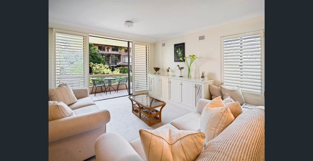 Promising lifestyle excellence in the heart of Neutral Bay Village - Photo 1
