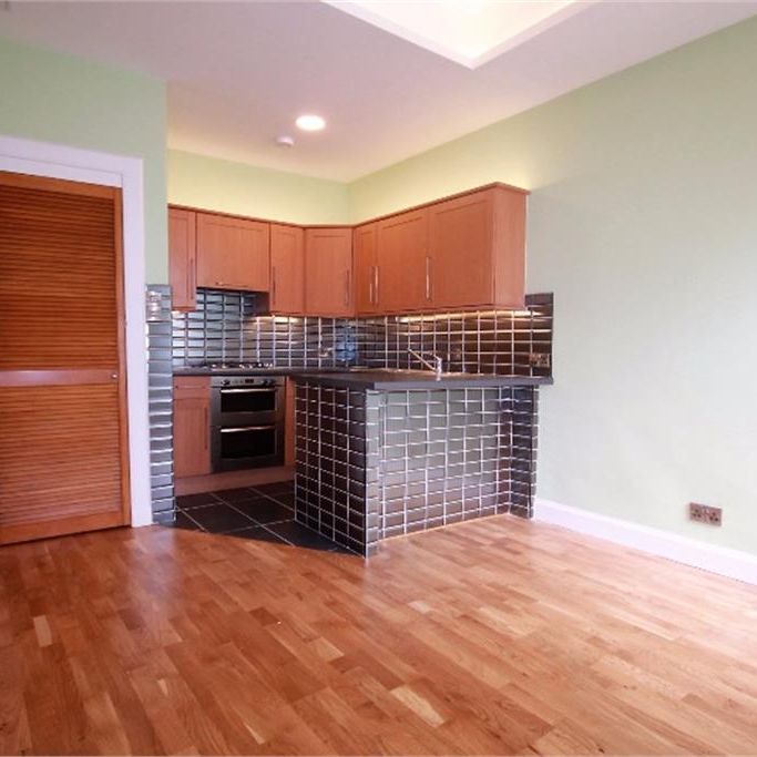 1 bed flat for rent in Roseburn - Photo 1