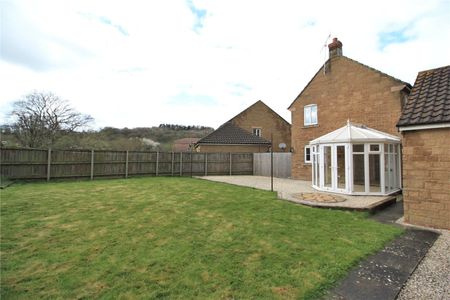 Lower Meadow, Ilminster, Somerset, TA19 - Photo 4