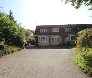 Hill View Harple Lane, Detling, Maidstone, Maidstone, ME14 3EU - Photo 2