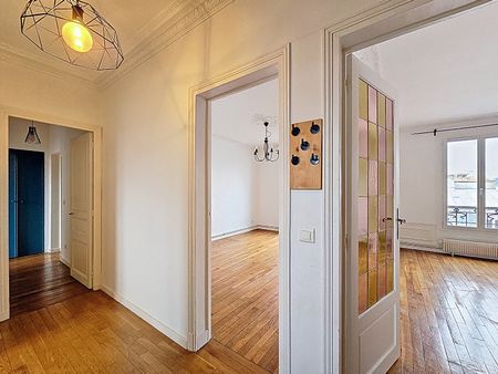 Apartment - Photo 2