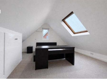 1 bedroom detached bungalow to rent - Photo 2