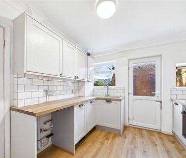 2 bedroom maisonette to rent - Photo 5