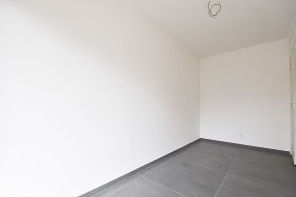 Lichtrijk, gerenoveerd 2 slaapkamer appartement in Hamme - Photo 1