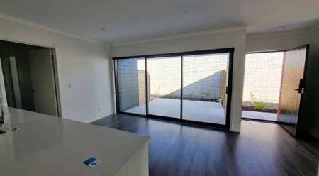 Modern Three Bedroom in Horotiu! - Photo 2