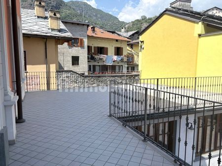 Trilocale via Duca d'Aosta, Centro, Verrès - Photo 3