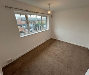2 bedroom end of terrace house to rent - Photo 1