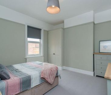 4 bedroom terraced house to rent - Photo 4