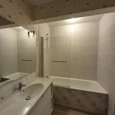 Location Appartement 2 pièces 60m² ST OMER 62500 - Photo 4