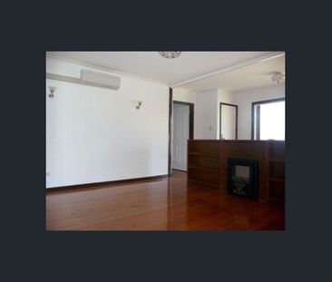 Quiet court location, ideal for families, walking distance to schoo... - Photo 6