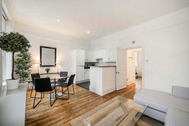 Kings Road, SW10, London - Photo 1