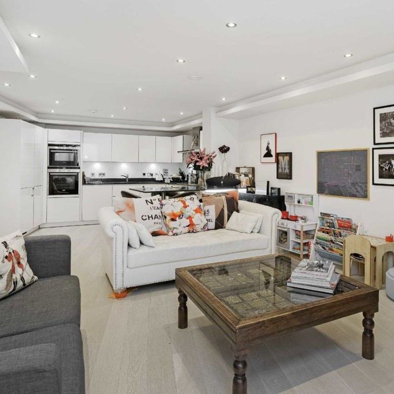 Camden Road, Camden, NW1 - Photo 1