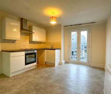 2 bedroom apartment to rent - Photo 3