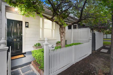 67 Wilson Street, South Yarra. - Photo 3