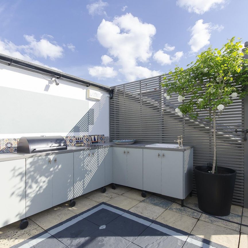 Pembridge Villas, W11 - Photo 1