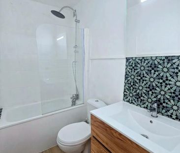 Location Appartement 1 pièce Meublé 18m² CAEN 14000 - Photo 2