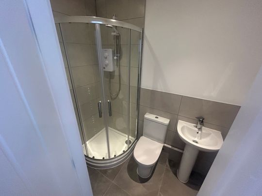 Chatsworth Avenue, Wallasey, CH44 - Photo 1