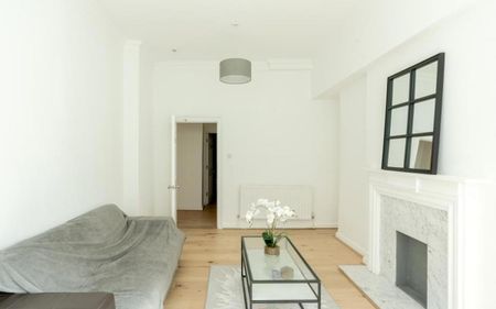 A good size property within easy walking distance of the city centre, BRI and the university. - Photo 2