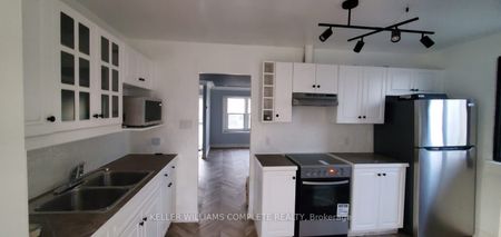 Detached Home For Lease | X8142954 - Photo 4