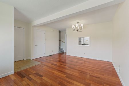 For Lease - 6247 Sundown Crescent Unit# 60, Orleans - Convent Glen and Area, Ontario - Photo 2