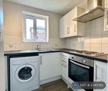 2 bedroom flat to rent - Photo 6