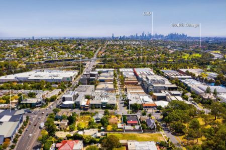 A Charming Californian Bungalow with Modern Comfort and Prime School-Zone Convenience - Photo 5