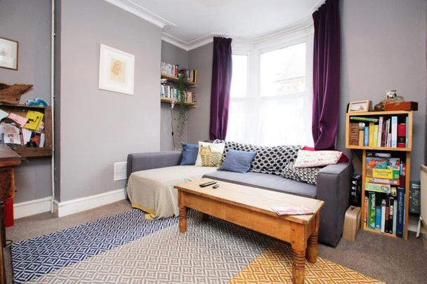 2 bedroom terraced house to rent - Photo 1