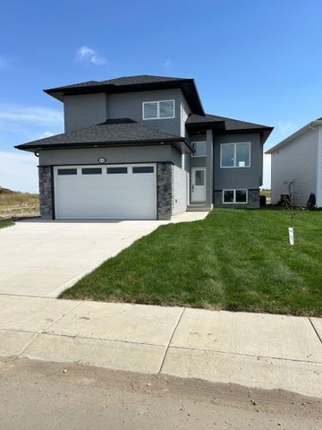 Brand New 4 Bedroom Upper Unit in Aspen Ridge - Photo 5