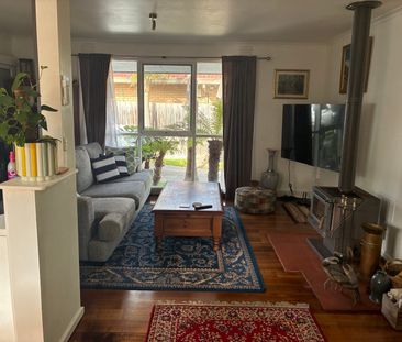 Frankston North - Photo 3