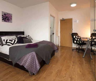 Platinum Studios - Photo 4