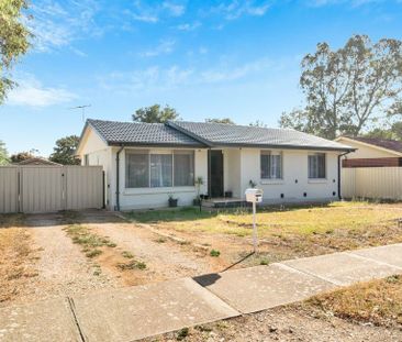 Renovated three bedroom home - Photo 4