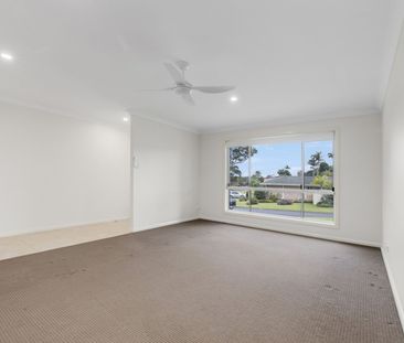 Contemporary Comfort with Fresh Interiors - Photo 2