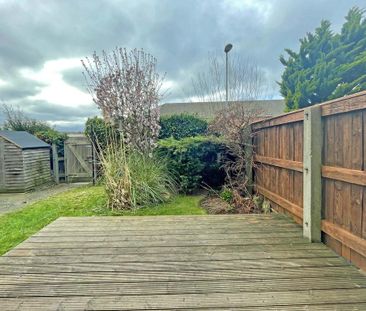 2 bedroom end of terrace house to rent - Photo 1